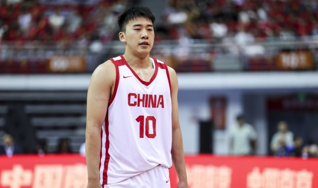 媒体人：想涌出更多王俊杰 基层篮球需多些全面培养 少些功利心态