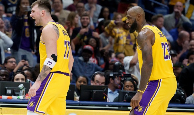 华体会官网入口-詹姆斯再征服著名库吹徐静雨！后者：真球迷都知道詹姆斯伟大！