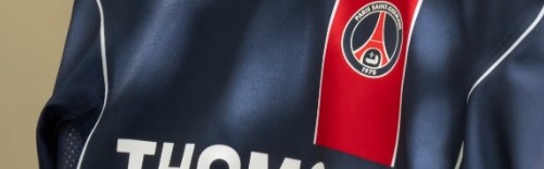 致敬2004-05赛季，巴黎圣日耳曼发布T90经典复刻球衣